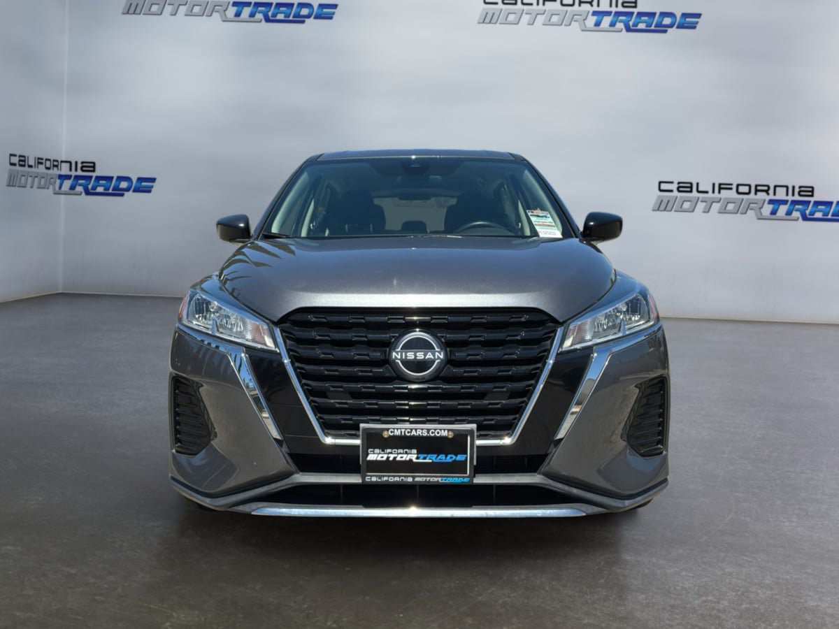 Used 2023 Nissan Kicks S FWD image 2