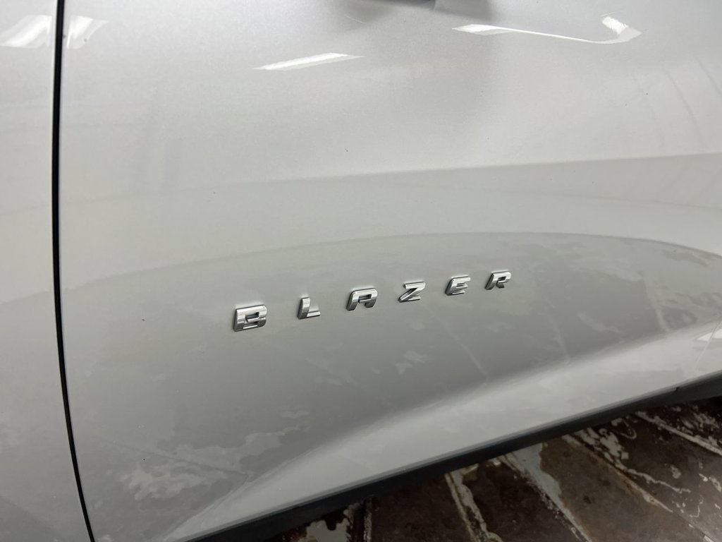 Used 2021 Chevrolet Blazer LT FWD image 25