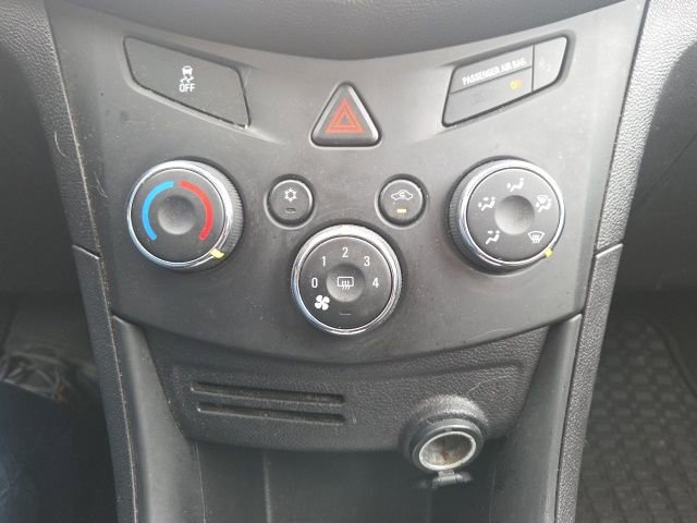 Used 2016 Chevrolet Trax LS image 28