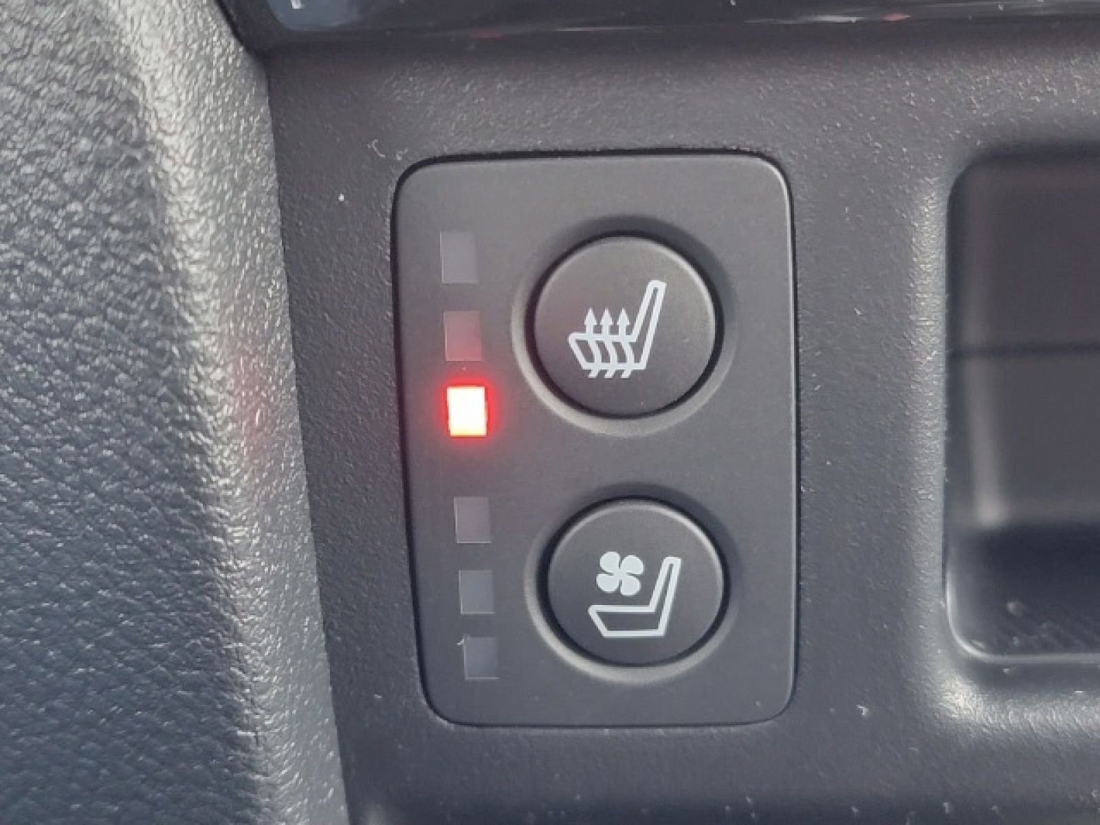 Used 2023 Honda Passport Elite image 15