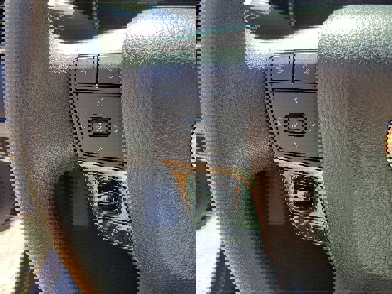 Used 2025 Toyota Camry LE image 19