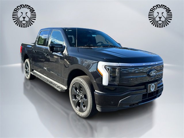 New 2025 Ford F150 Lightning Platinum w/ Dark Elements Package image 3