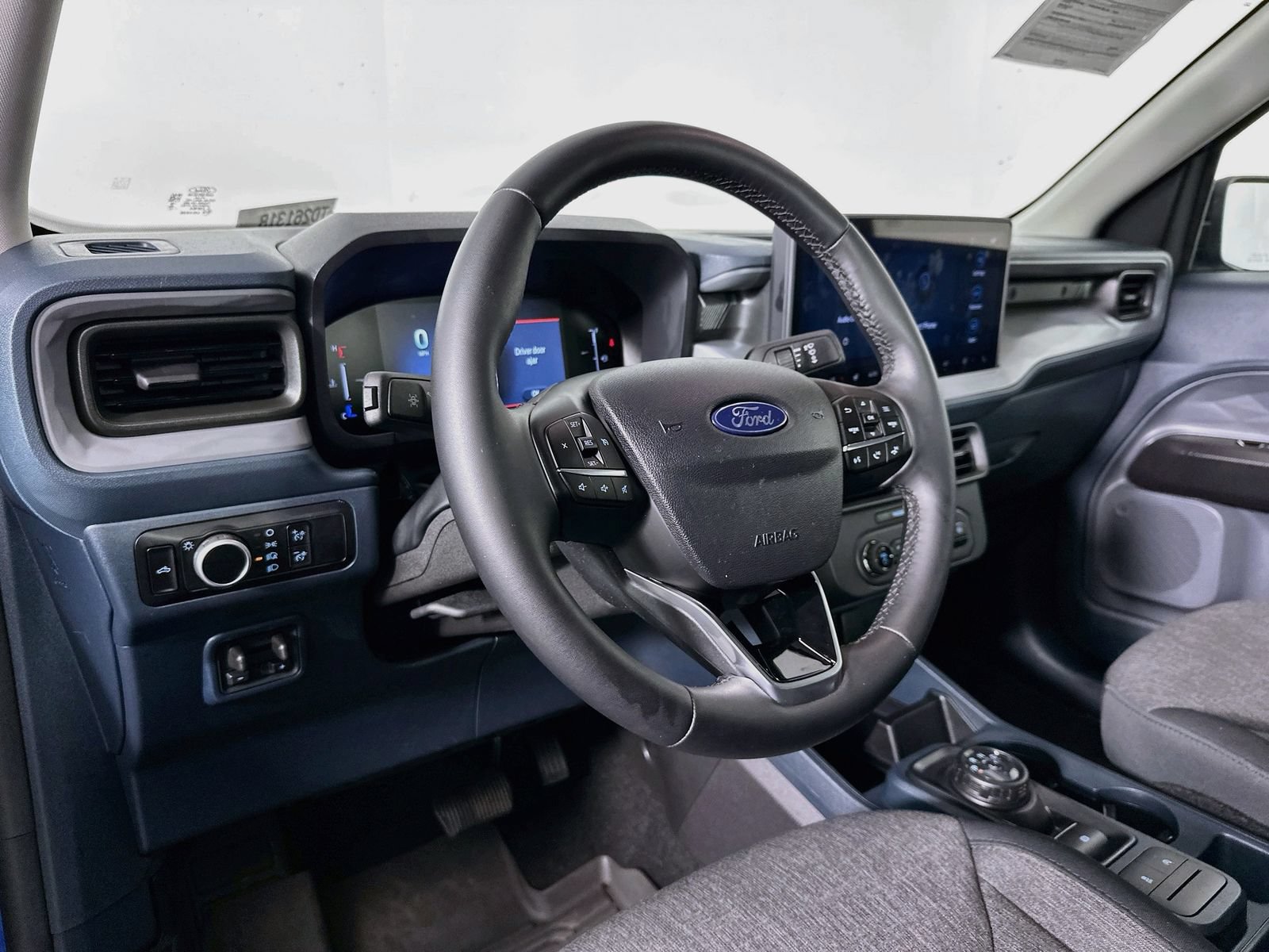 Used 2025 Ford Maverick XLT w/ XLT Luxury Package AWD/4WD image 9
