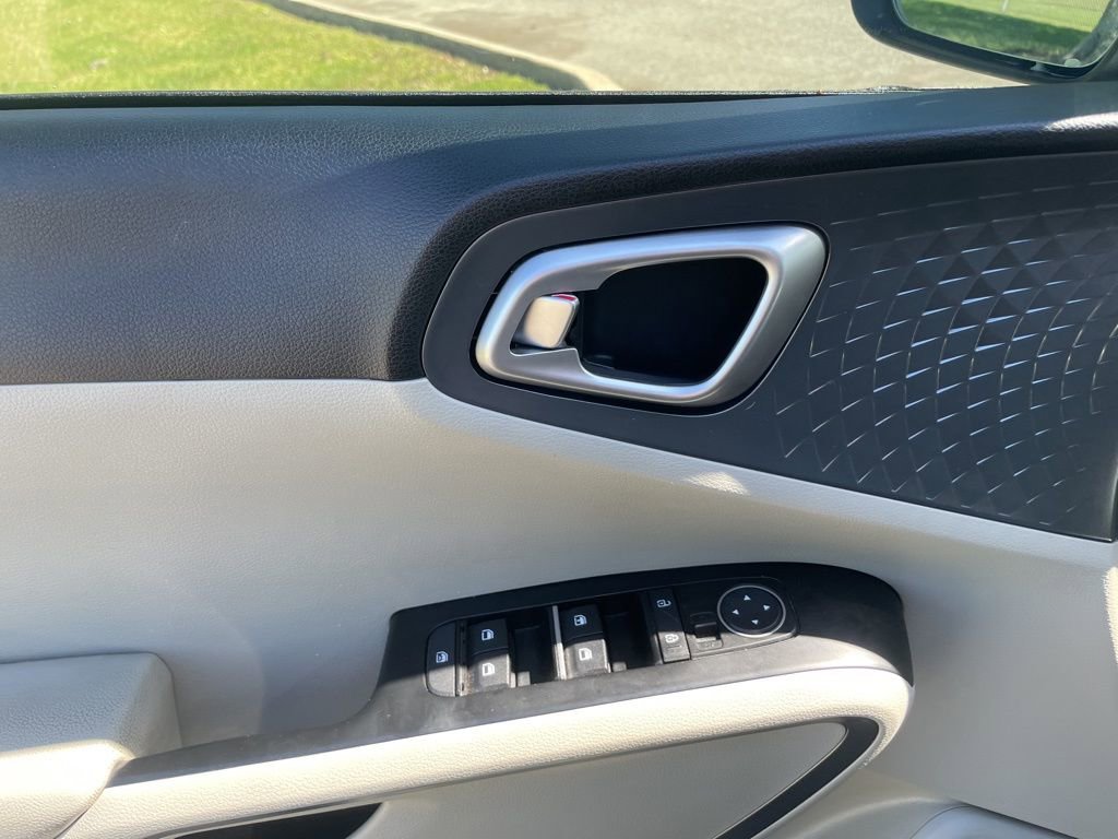 Used 2021 Kia Soul S image 17
