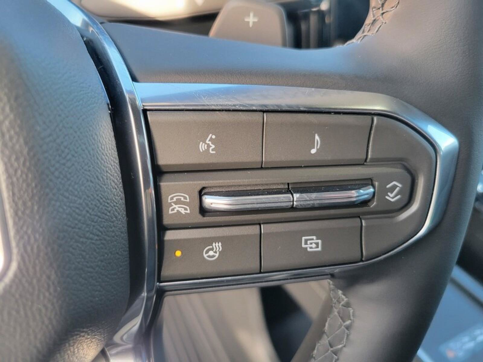New 2026 GMC Acadia Elevation w/ Black Edition FWD image 12
