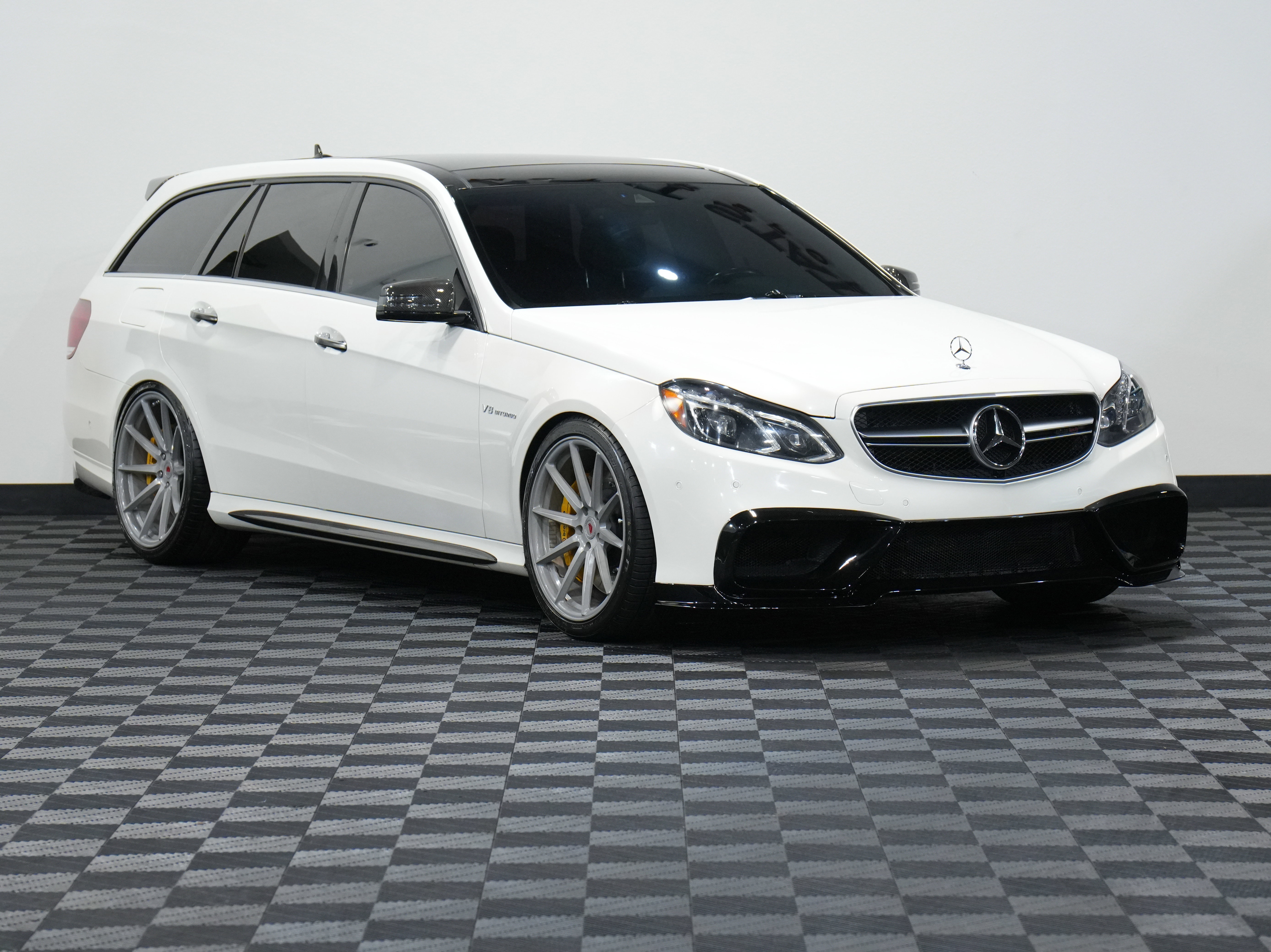 Used 2014 Mercedes-Benz E 63 AMG S-Model image 5