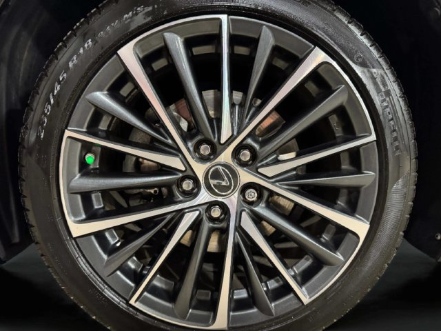 New 2024 Lexus ES 350 w/ Premium Package FWD image 32