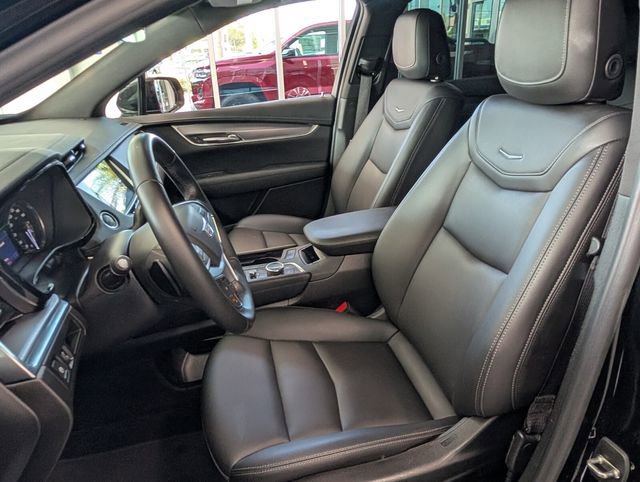 Certified 2022 Cadillac XT5 Luxury image 5