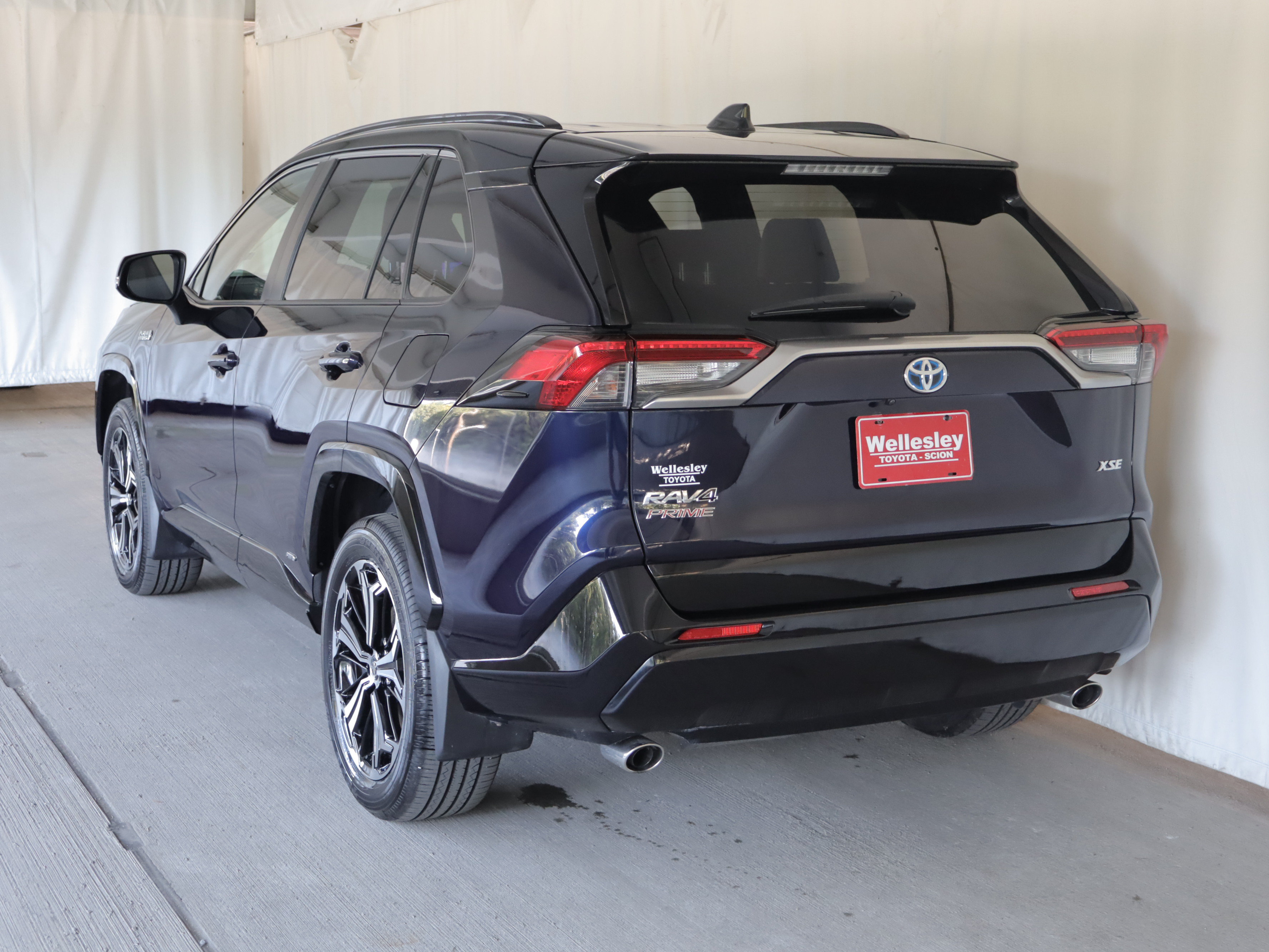 Used 2024 Toyota RAV4 XSE w/ Weather Package AWD/4WD image 27