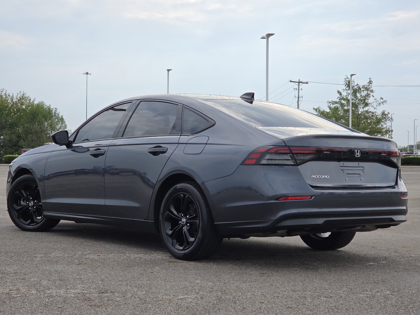 Used 2025 Honda Accord SE image 15