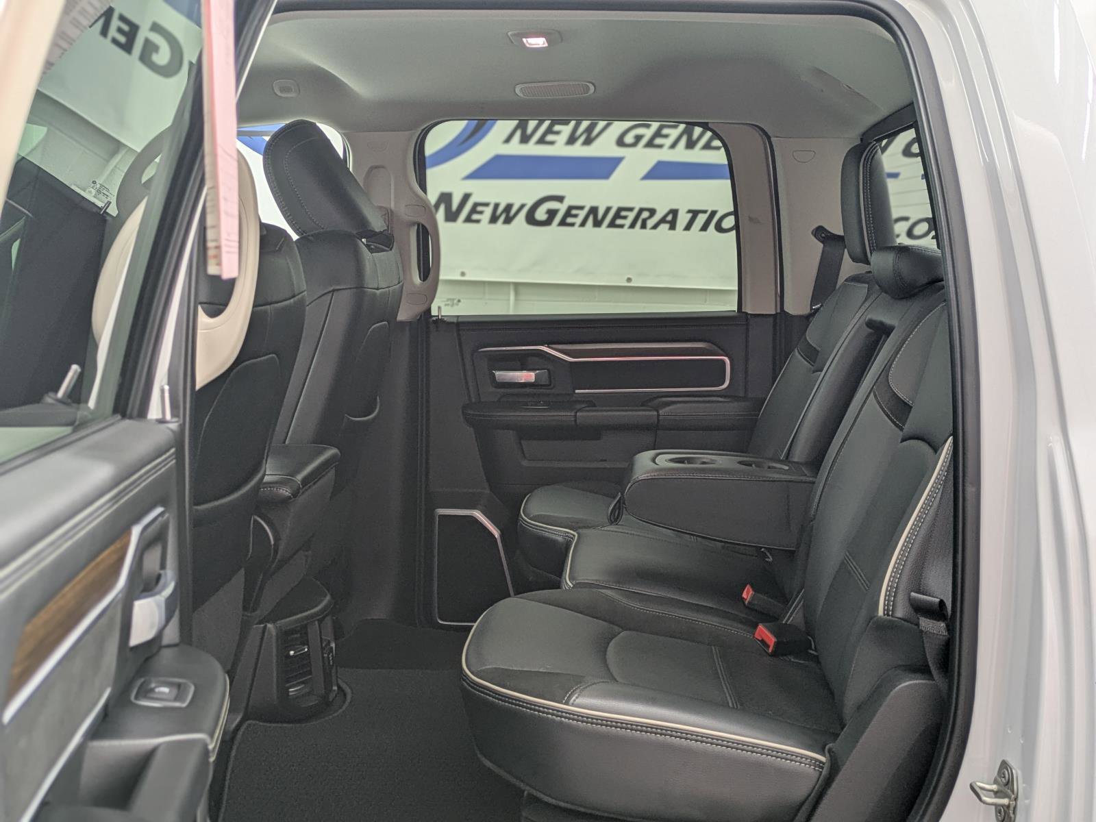 Used 2024 RAM 2500 Laramie image 11