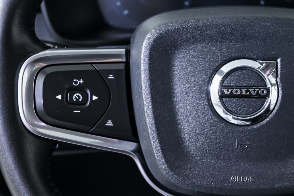 Used 2019 Volvo XC40 T5 Momentum AWD/4WD image 10