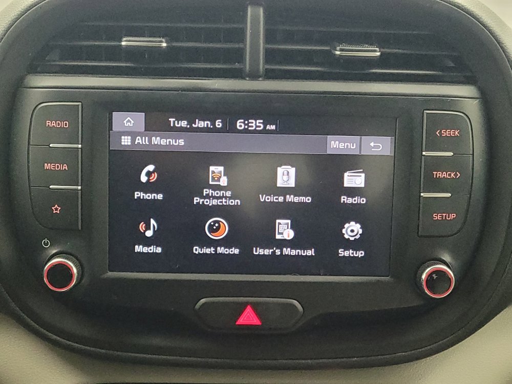 Used 2022 Kia Soul LX image 25