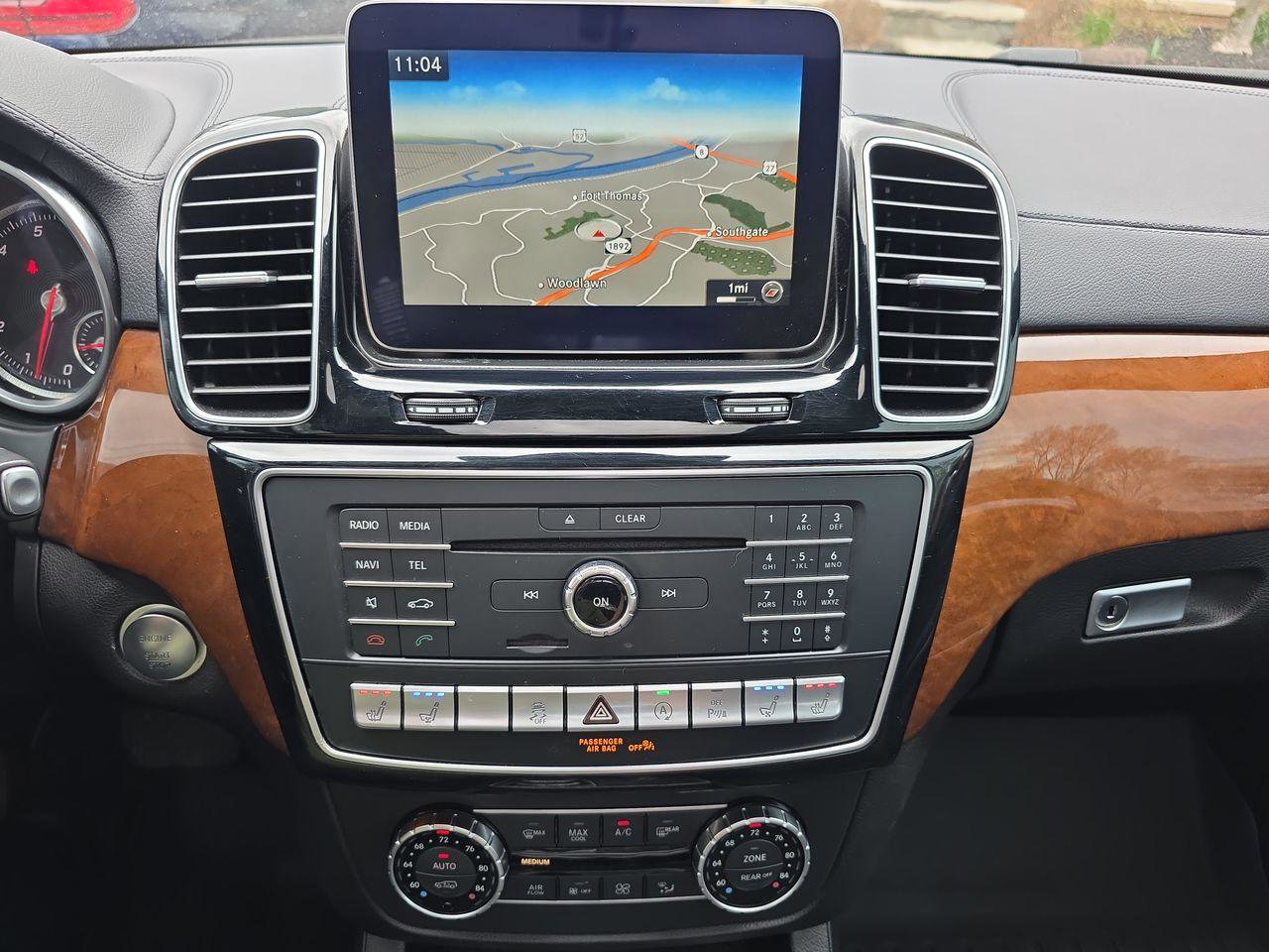 Used 2017 Mercedes-Benz GLS 550 4MATIC image 9