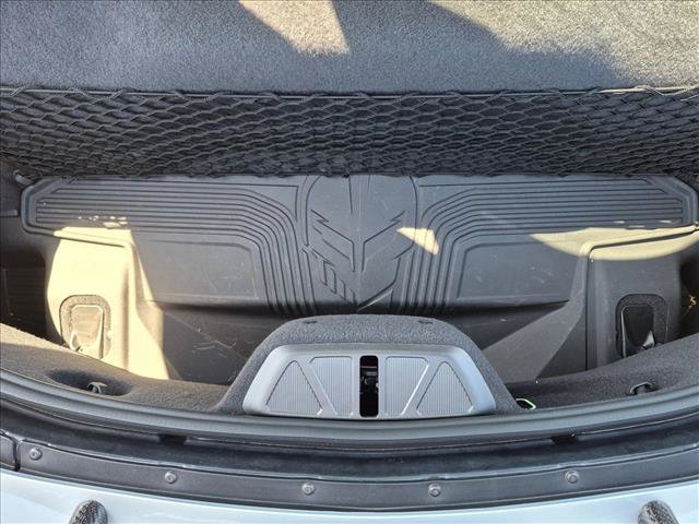 Used 2022 Chevrolet Corvette Stingray Preferred Cpe w/ Z51 Performance Package RWD image 6