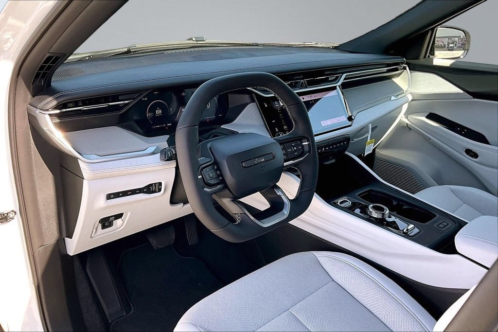 New 2026 Jeep Cherokee Laredo AWD/4WD image 4