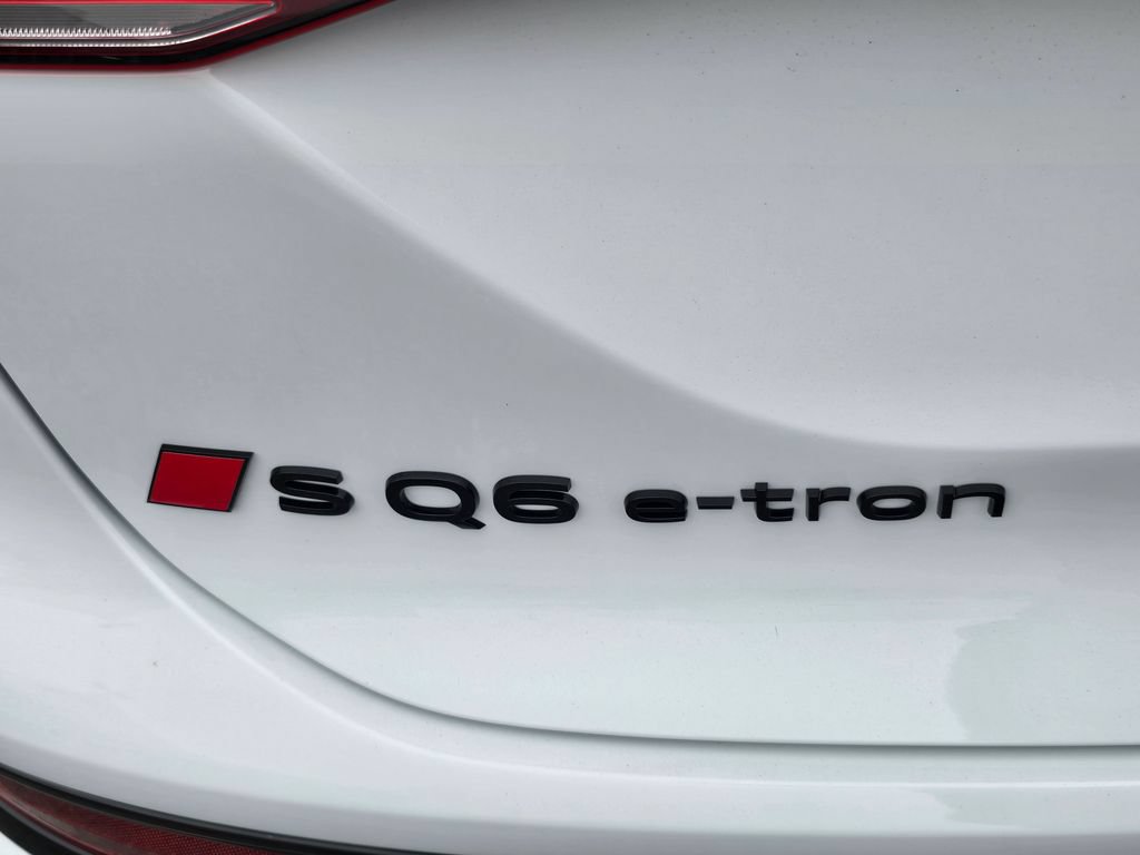 New 2027 Audi SQ6 e-tron Premium Plus AWD/4WD image 29