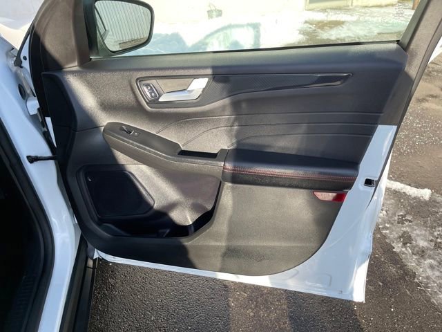 Used 2023 Ford Escape ST-Line image 34