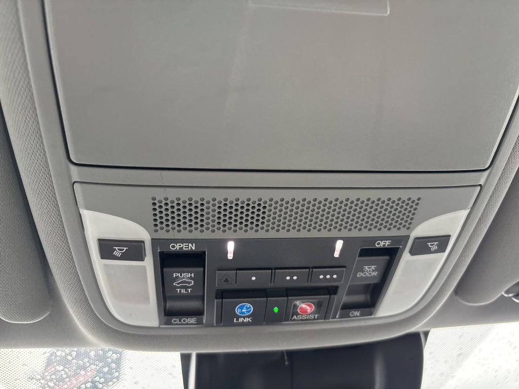 Used 2020 Acura MDX SH-AWD w/ Technology Package image 28