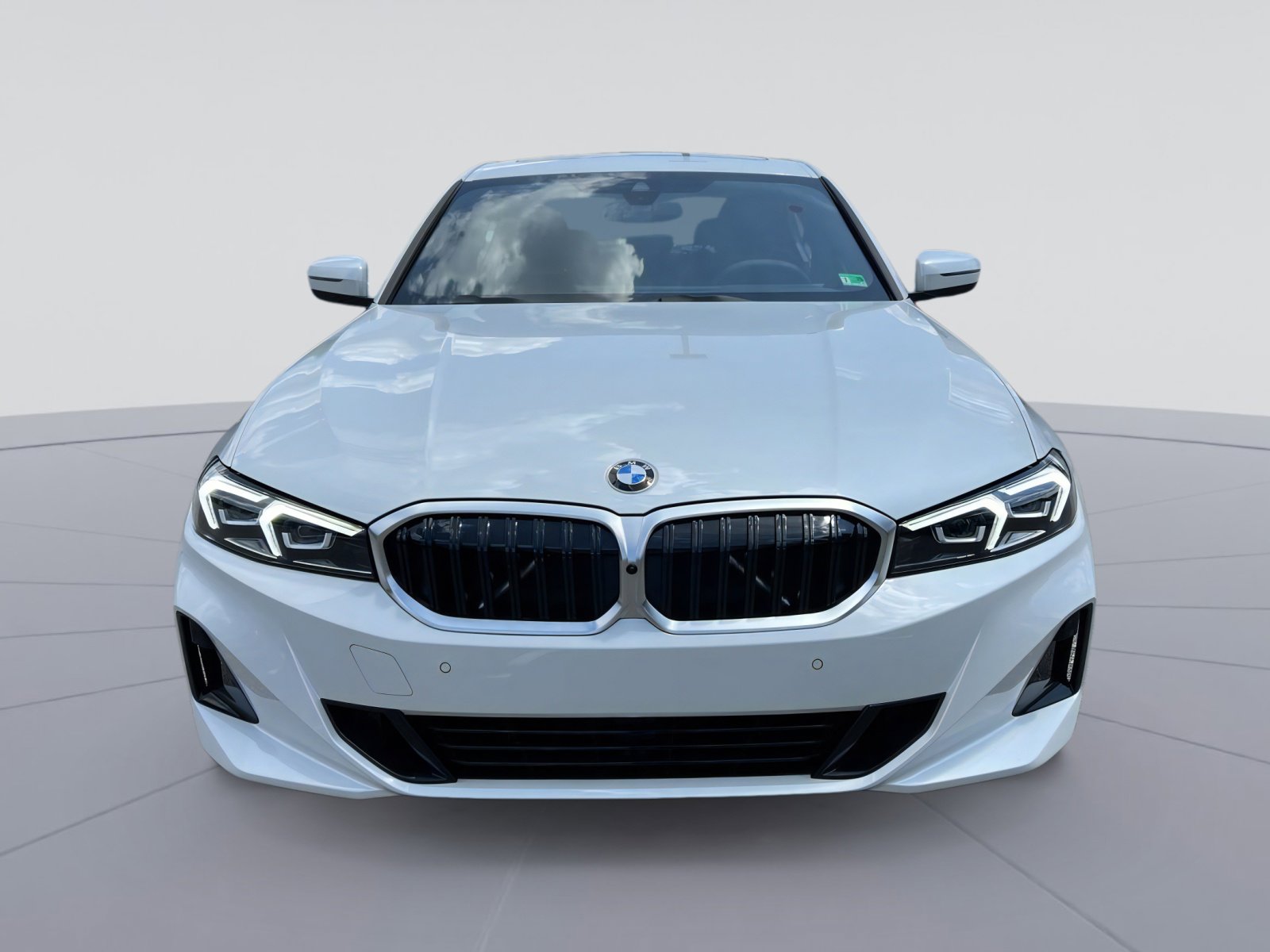 Certified 2025 BMW 330i xDrive Sedan w/ Premium Package image 8