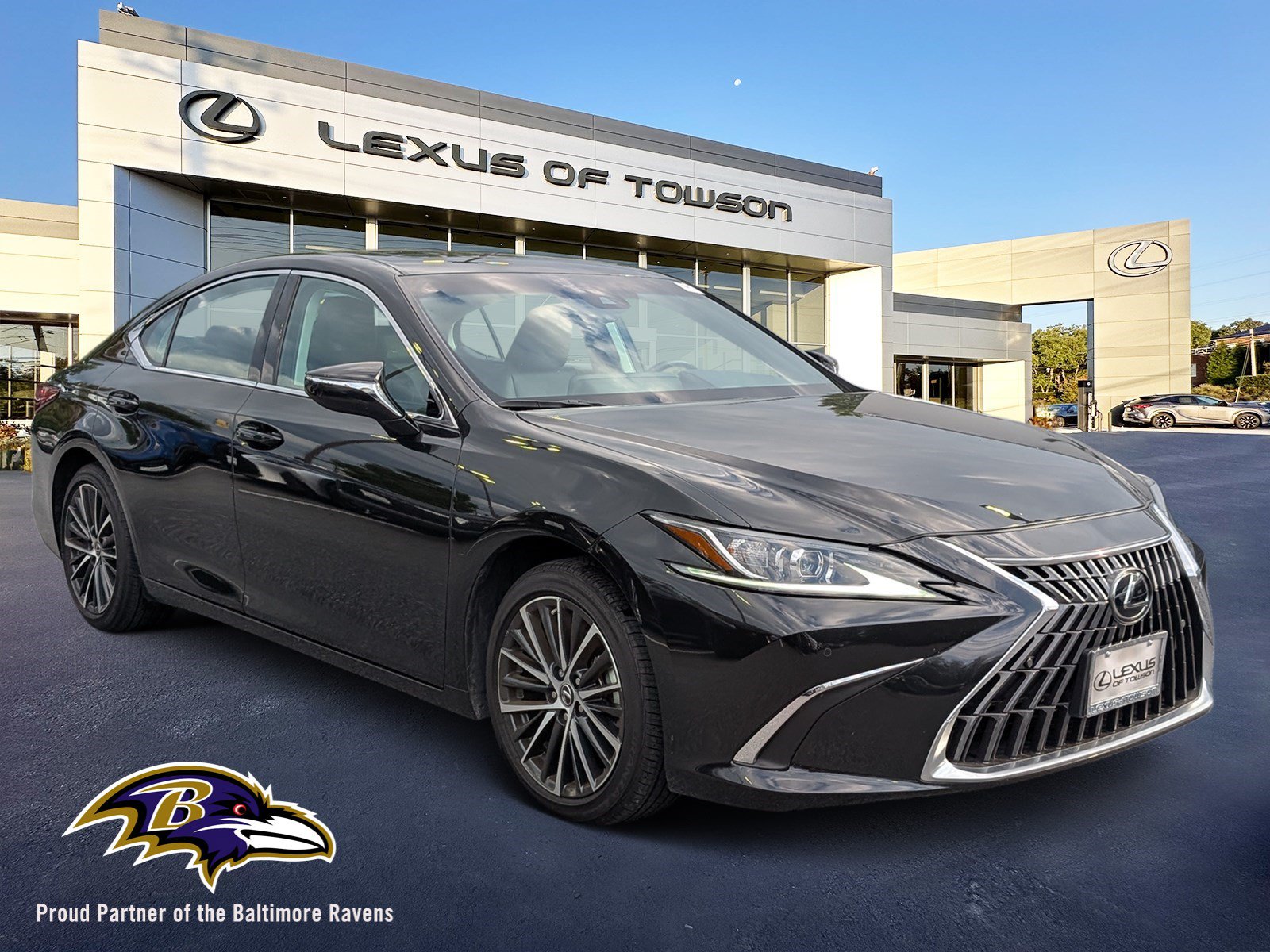 Used 2025 Lexus ES 350 w/ Premium Package FWD image 1