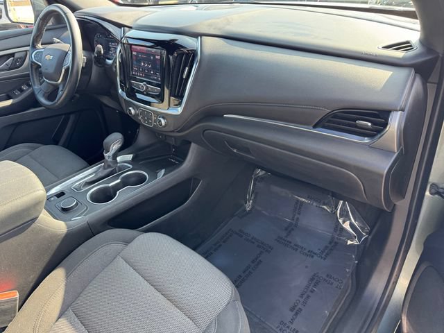 Certified 2023 Chevrolet Traverse LT FWD image 6