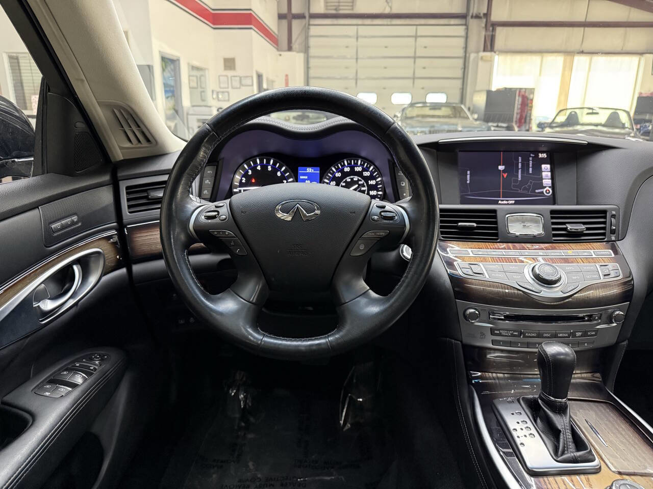 Used 2018 INFINITI Q70 L 3.7 w/ Sensory Package AWD/4WD image 21