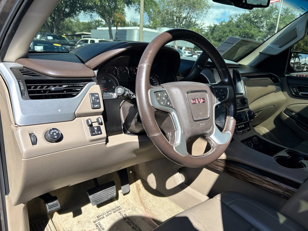 Used 2016 GMC Yukon SLT w/ HD Trailering Package RWD image 24