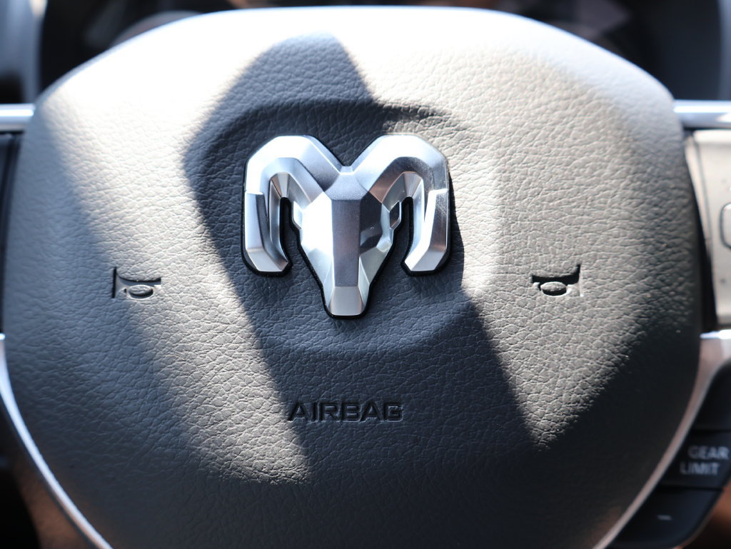 Used 2025 RAM 2500 Big Horn AWD/4WD image 19