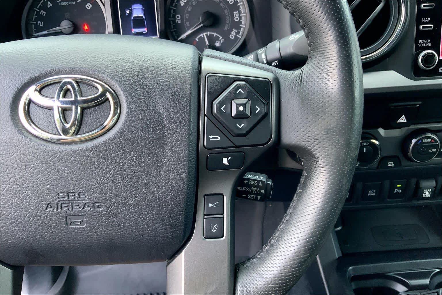 Used 2021 Toyota Tacoma TRD Off-Road w/ Technology Package AWD/4WD image 24