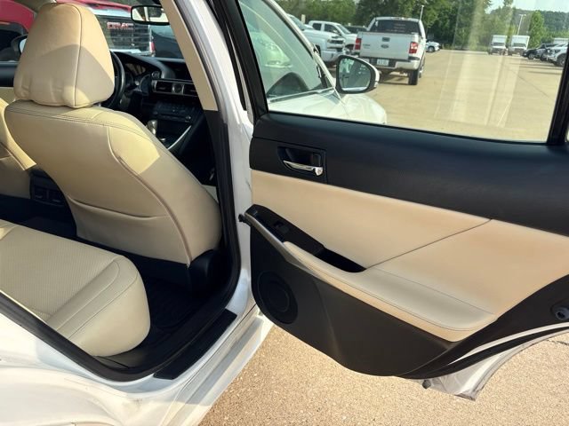Used 2016 Lexus IS 200t RWD image 29