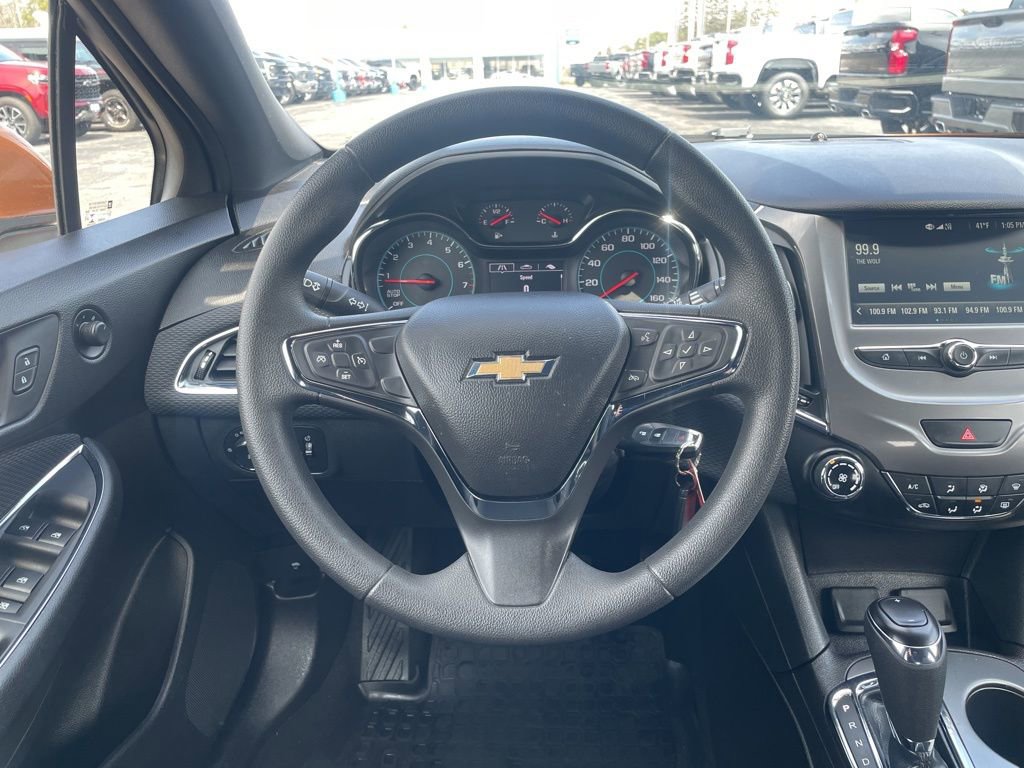 Used 2017 Chevrolet Cruze LT w/ RS Package FWD image 12