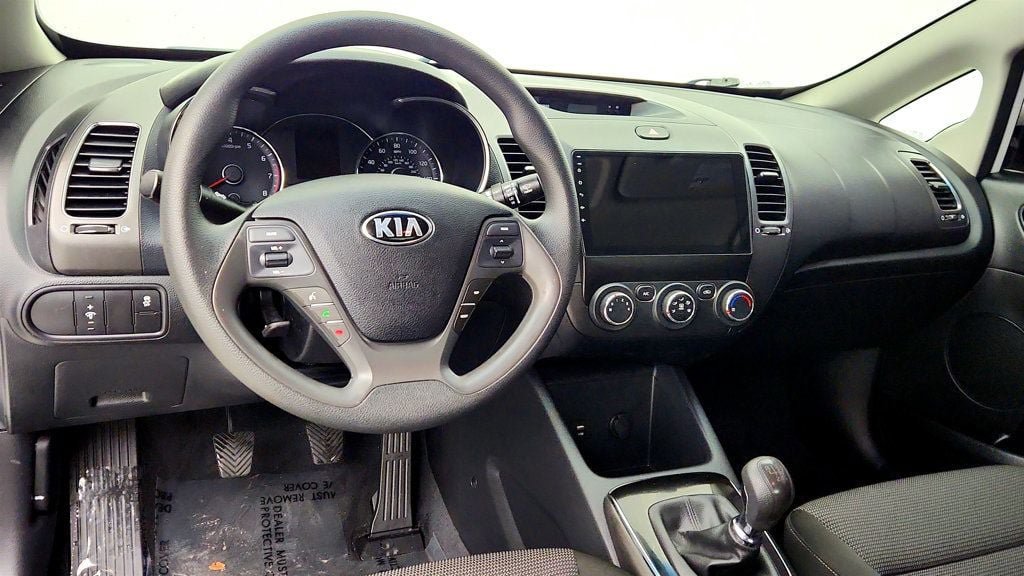 Used 2017 Kia Forte LX FWD image 12