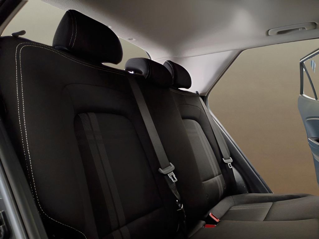 Used 2024 Hyundai Venue SEL FWD image 23