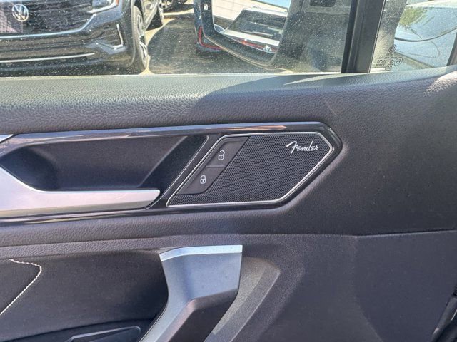 Used 2022 Volkswagen Tiguan SEL R-Line AWD/4WD image 29