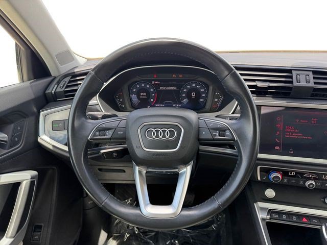 Used 2020 Audi Q3 2.0T Premium w/ Convenience Package AWD/4WD image 13