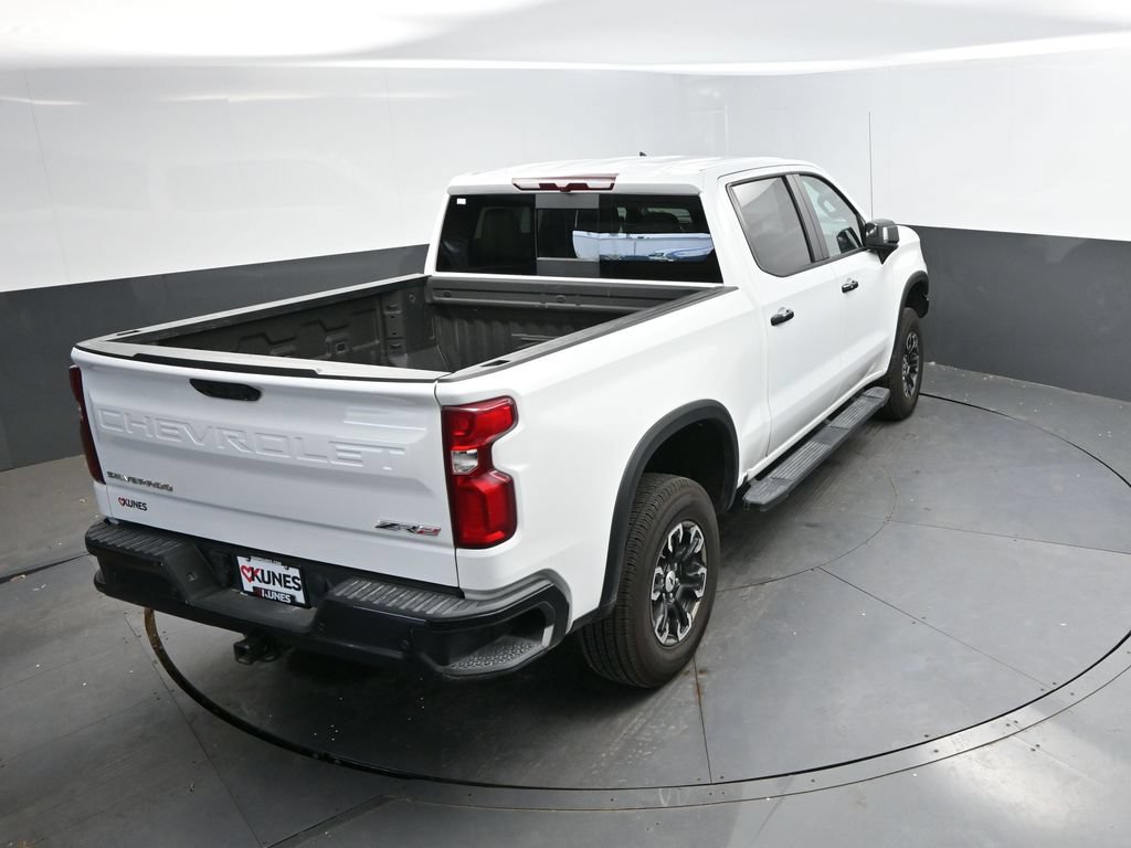 Used 2024 Chevrolet Silverado 1500 ZR2 AWD/4WD image 35