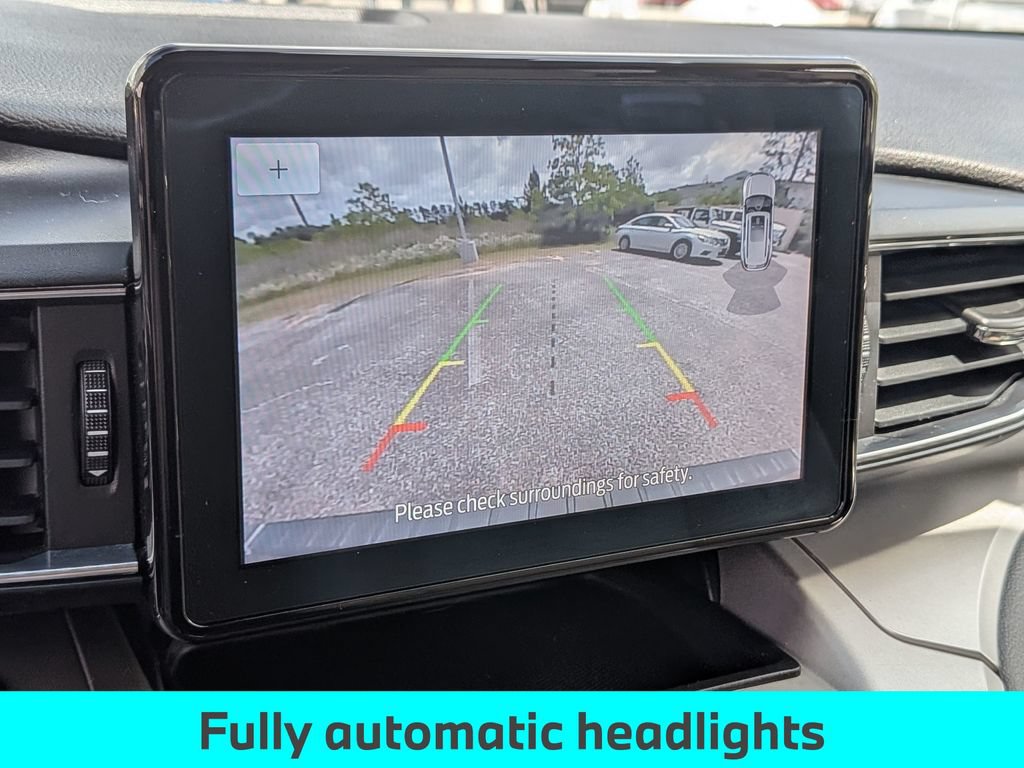 Used 2021 Ford Explorer XLT w/ Equipment Group 202A AWD/4WD image 22