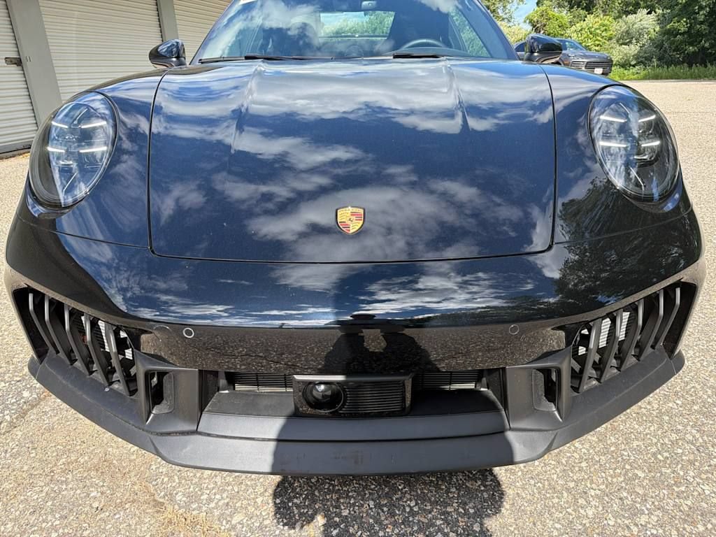 Certified 2026 Porsche 911 Carrera GTS RWD image 7