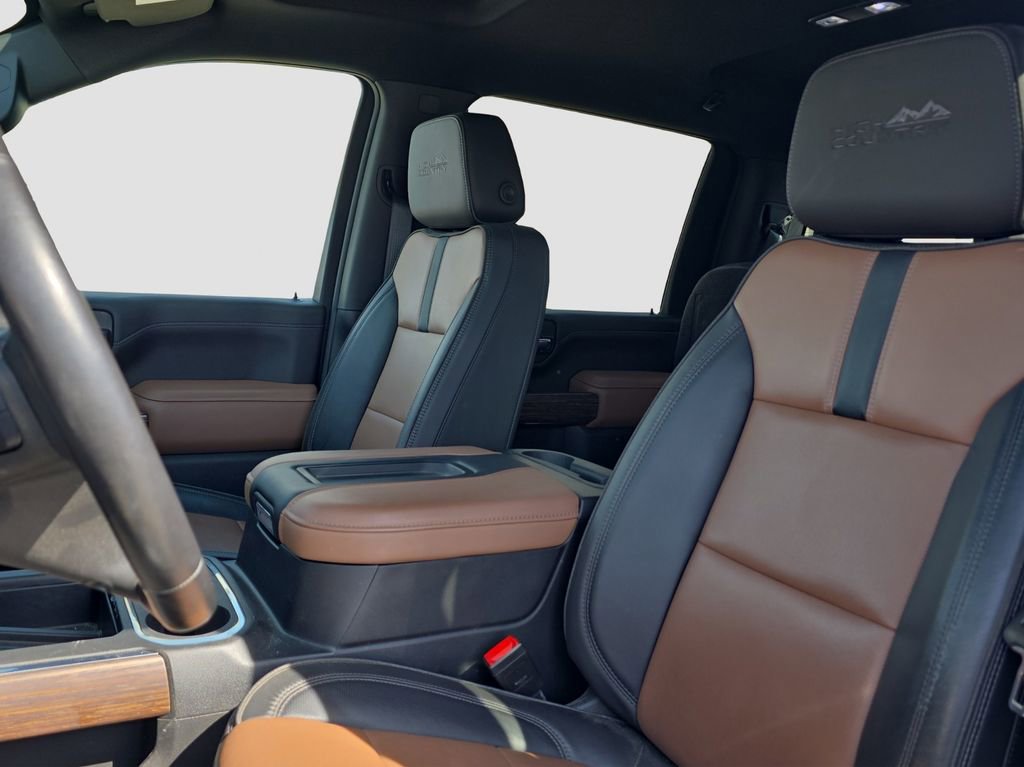 Used 2021 Chevrolet Silverado 2500 High Country w/ Z71 Off-Road Package image 7