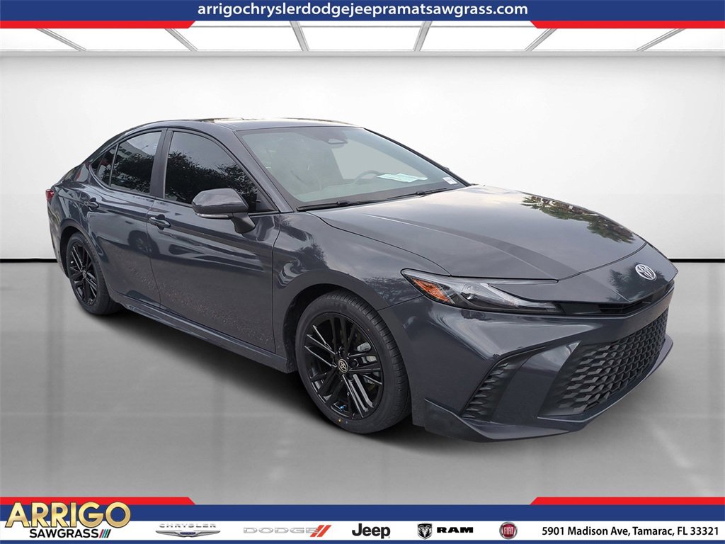 Used 2025 Toyota Camry SE