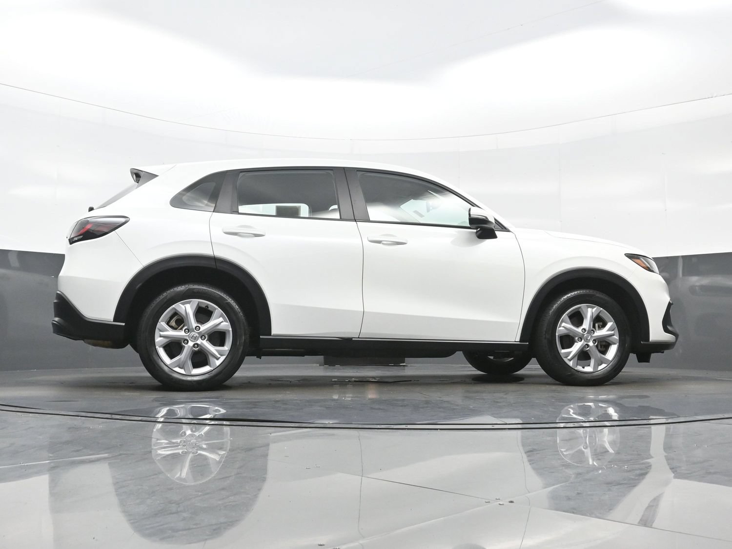 Used 2024 Honda HR-V LX image 32