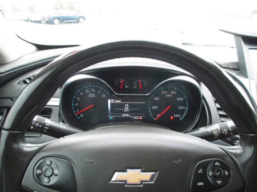 Used 2015 Chevrolet Impala LT image 23