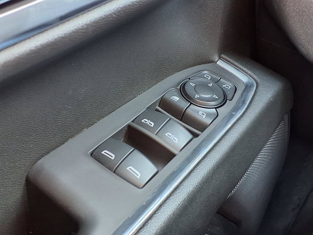 Used 2025 GMC Sierra 1500 SLT RWD image 19