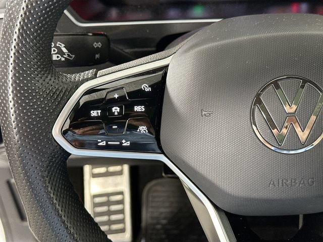 Used 2022 Volkswagen Tiguan SE R-Line AWD/4WD image 21