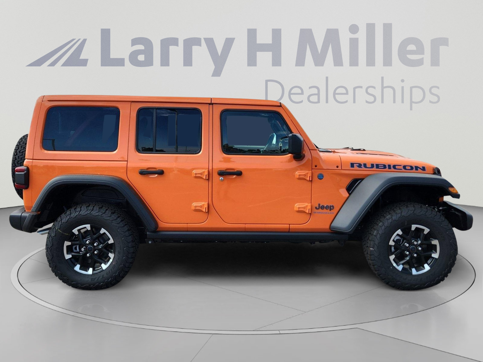 New 2025 Jeep Wrangler Unlimited Rubicon 4xe w/ Convenience Group AWD/4WD image 7