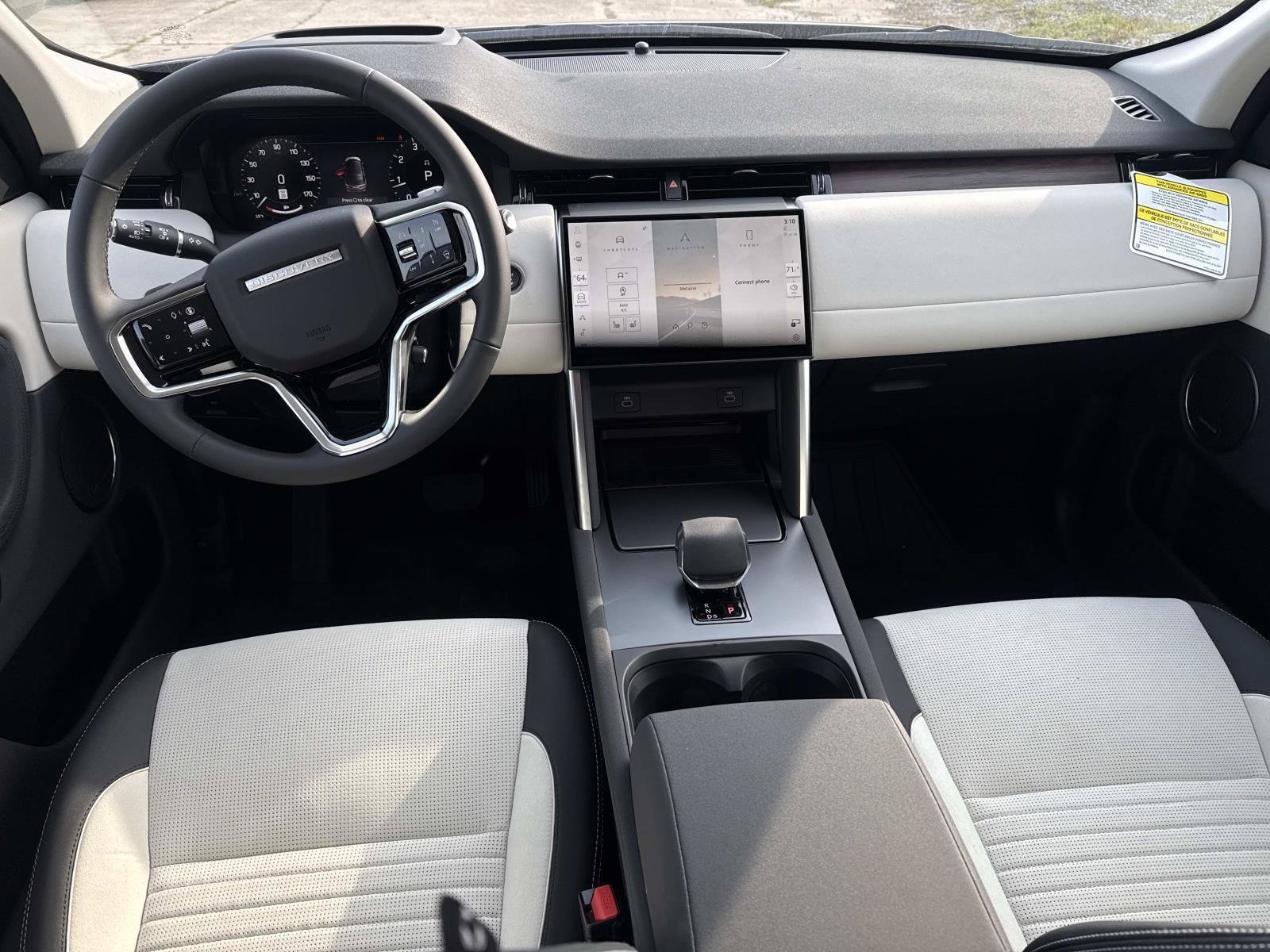 New 2025 Land Rover Discovery Sport S AWD/4WD image 9