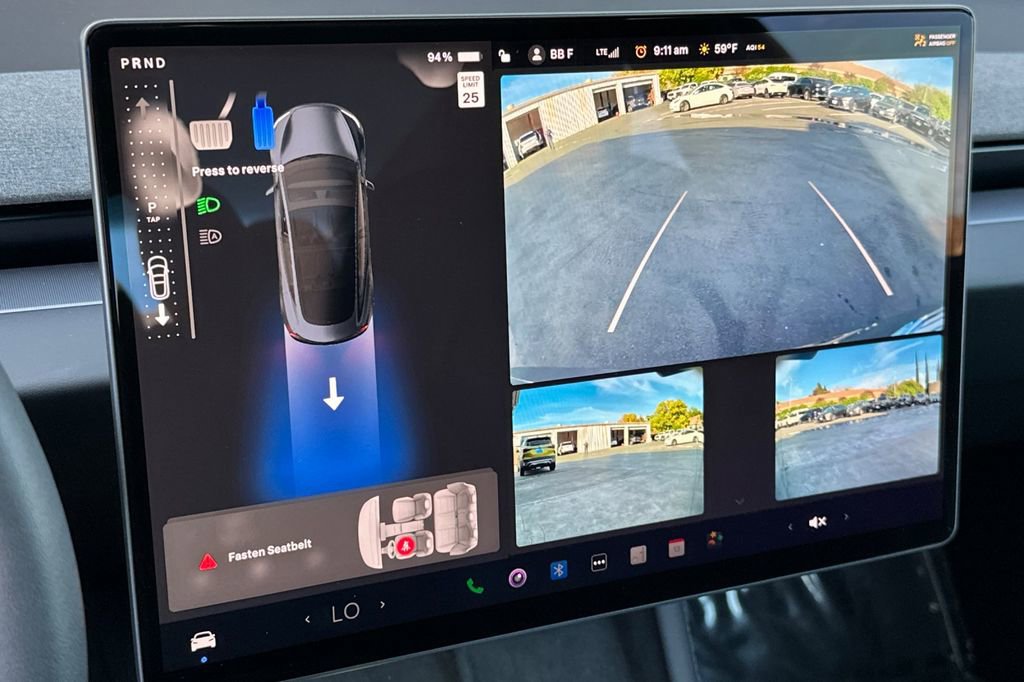 Used 2025 Tesla Model 3 image 17