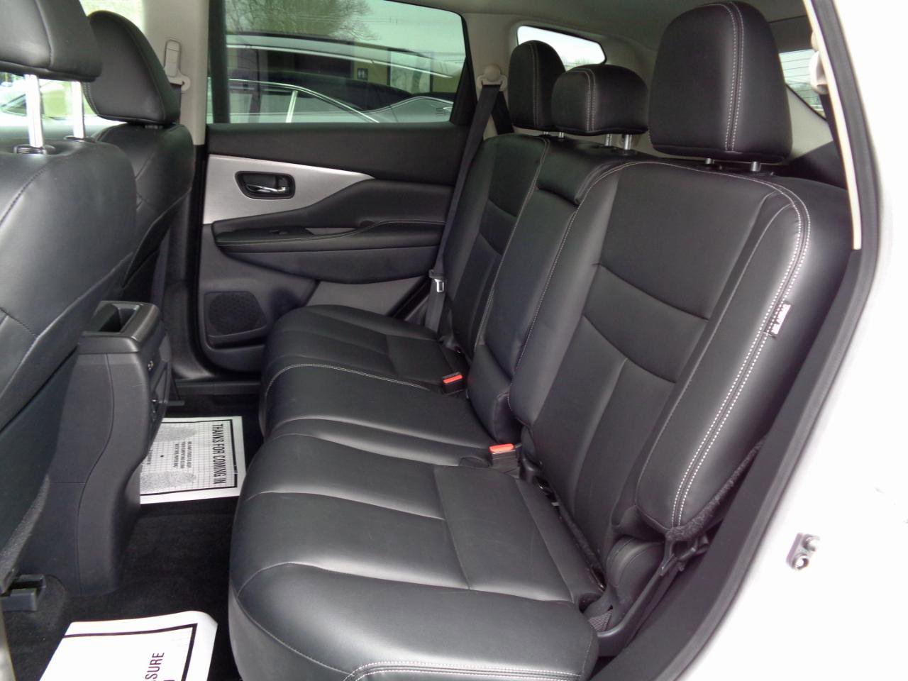 Used 2023 Nissan Murano SV w/ SV Midnight Edition Package image 15