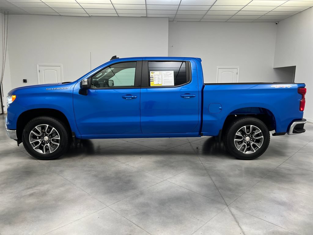 Used 2025 Chevrolet Silverado 1500 LT AWD/4WD image 5